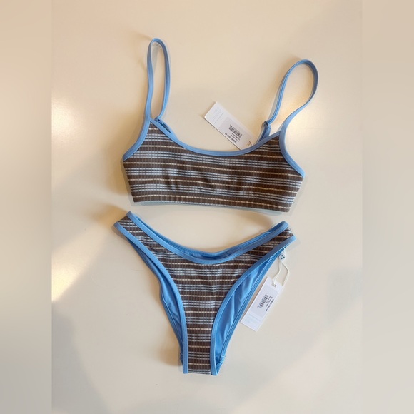 Frankie's Bikinis Ocean Stone Set NWT - Picture 4 of 5